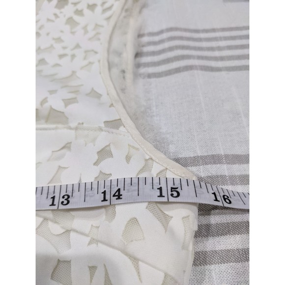 Elizabeth and James White Levine Laser Cut Dress Size 6 - Picture 6 of 8